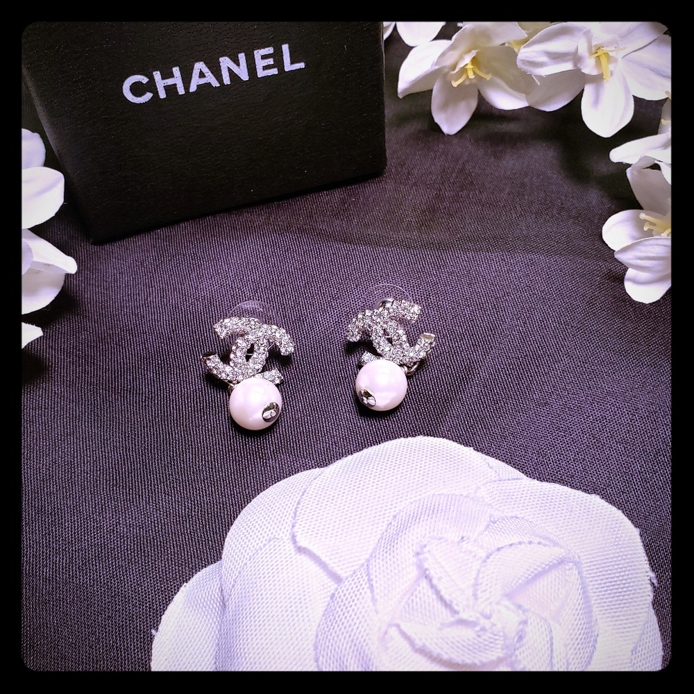 💖 Chanel CC earrings 💖